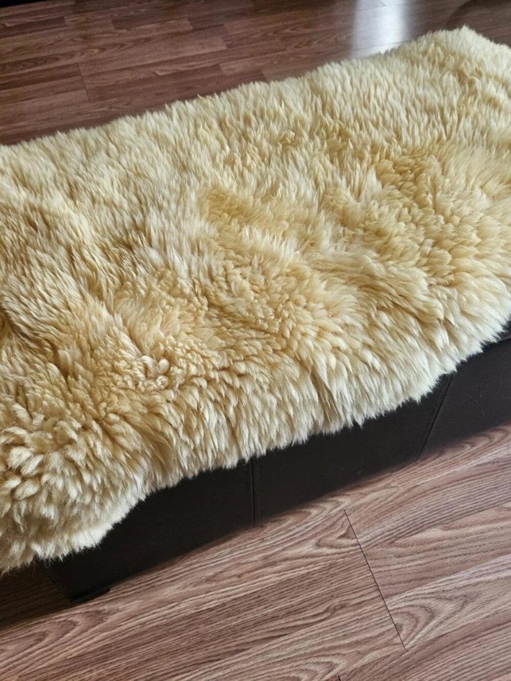 Real Fur Rug Sheepskin Genuine Leather Area Rug Handmade Soft Home Decor Rug - Picture 6 of 12